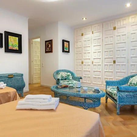 Sa Llum Apartment
