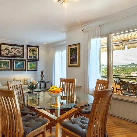 Sa Llum Apartment *